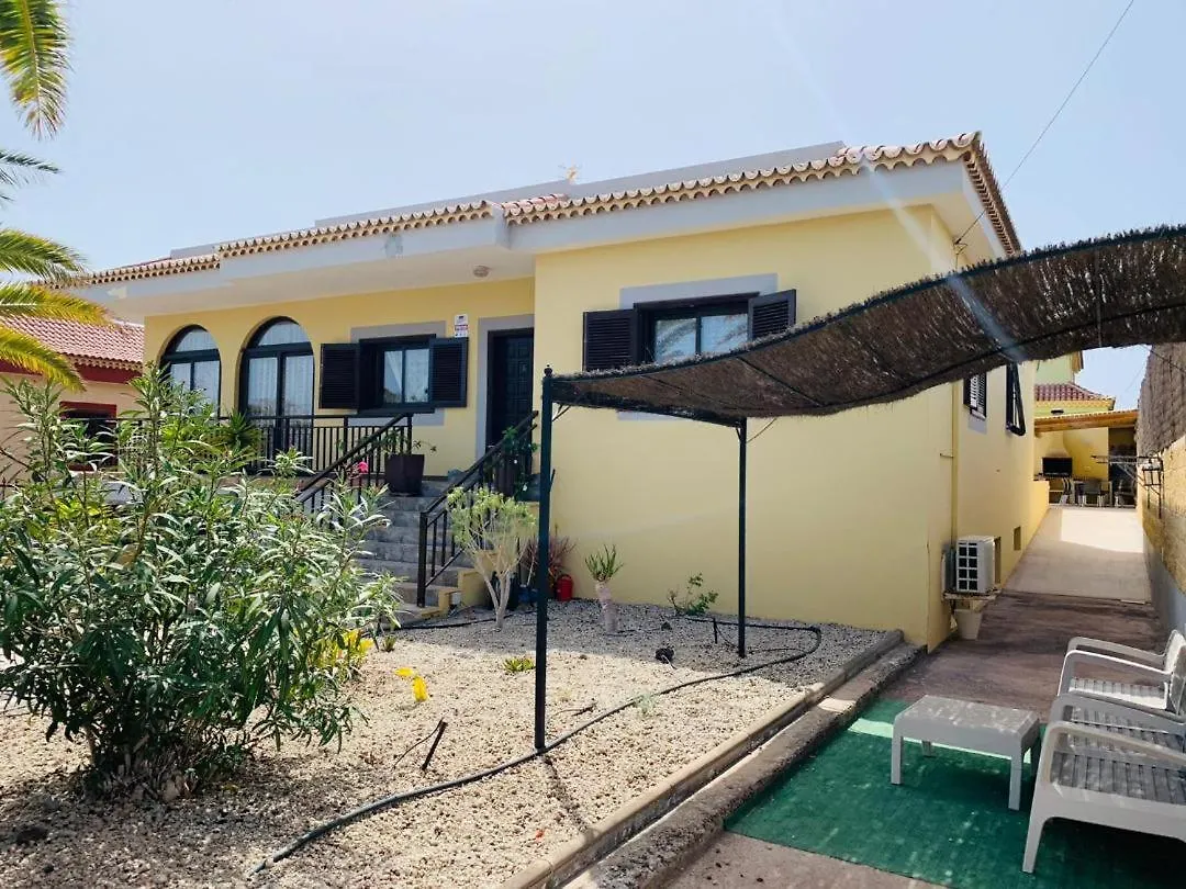 Vivienda Vacacional Tinizara アロナ スペイン