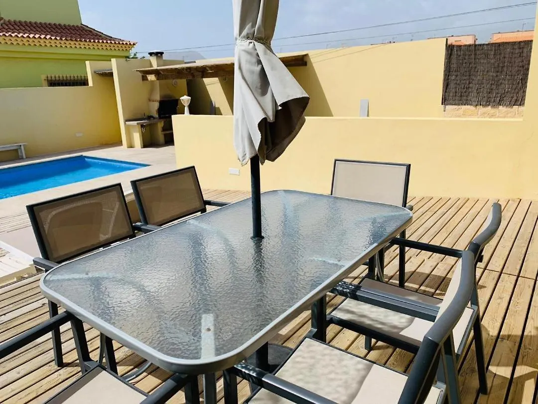Vivienda Vacacional Tinizara アロナ 0*,  スペイン