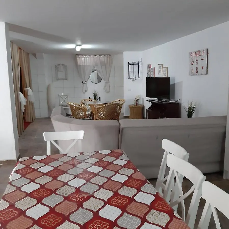 ヴィラ Vivienda Vacacional Tinizara アロナ